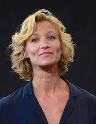 Elles ont sorti et elles ont passé une agréable. Alexandra Lamy Se Faire Peloter Sur Un Plateau A Toujours Existe Elle