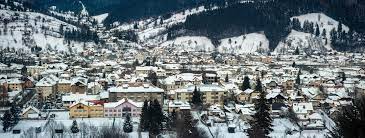 Aeroportul cel mai apropiat este cel din suceava, aflat la circa 120 km distanţă. Vatra Dornei Reisefuhrer Outdooractive Com