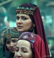 Türkiye'nin dizi izleme ve arşiv sitesi. Gulsim Ali Ilhan Aslihan Hatun 24 Turkish Beauty Beauty Face Romantic Couples