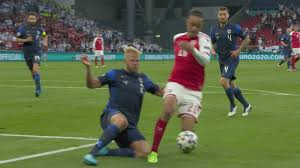 Volg hier de live voetbalverslaggeving van de rode duivels, eerste en tweede klasse, champions league, premier league, bundesliga, eredivisie en meer. Ucdckg19cawhym