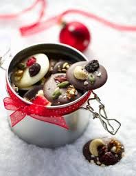 Recettes De Desserts Thermomix Rapides Elle A Table Mendiant Chocolat Chocolat Noel Sables De Noel