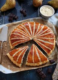 Galette Des Rois Poire Chocolat Les Gourmandises De Lou Poire Au Chocolat Galette Des Rois Poire Chocolat Galette Poire Chocolat