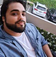 Debate about Verso's character and motivations