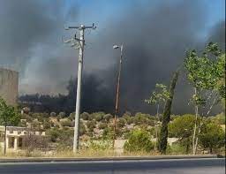 Νέος συναγερμός σήμανε στην πυροσβεστική, καθώς μεγάλη φωτιά ξέσπασε στα άνω λιόσια. Khgodqwtjs Phm