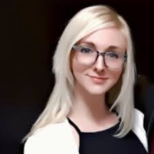 Elizabeth Mcmichael's Instagram, Twitter & Facebook