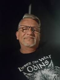 Japanese man seeking girlfriend