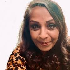 Vicki Lawson's Instagram, Twitter & Facebook