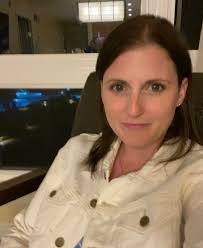 Thinking of Pressing Pause? Here's How 4 Career Breaks Shaped Women's  Trajectories