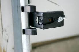These panels also facilitate the entry of natural light, which enhances the ambiance. 3 Common Garage Door Repairs You Can Diy And One You Shouldn T