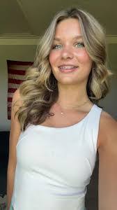 Lily Cates's Instagram, Twitter & Facebook