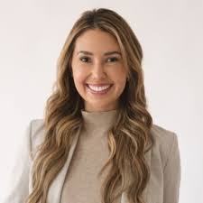 Hi everyone! I have been a full time brand photographer for 3.5 years and I  finally have my new website live. A big shoutout to Eli Malfo for building  out this custom