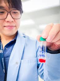 Connecting the quantum dots 💠 This Lab discovery could revolutionize the  $515 billion silicon chip industry — and computing as we know it. What are  quantum dots? 🧐 They're synthetic nanoparticles about