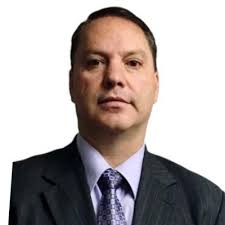 🌟 ¡Nos complace enormemente anunciar que Santiago Peralta, CO-FOUNDER de  Paccari Chocolate, ha sido reconocido por su sobresaliente liderazgo en  Visión y Estrategia Corporativa en los EFQM Awards…