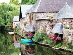 Pontrieux La Petite Cite De Caractere Surnommee La Petite Venise Du Tregor Tregormedia Info Pontrieux Visiter La Bretagne Vacances Bretagne