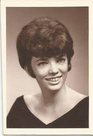 Can someone colorize a photo of my mother?