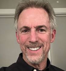 Carolyn Haack's Instagram, Twitter & Facebook