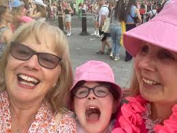 Kerrie and Megan see Harry Styles live!