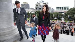 Prime minister jacinda ardern has met with the queen at buckingham palace and been given the honour of a toast at a commonwealth dinner. Jacinda Ardern Fast Facts Cnn