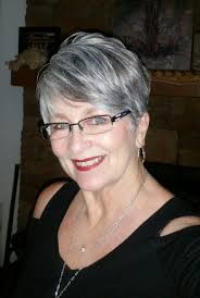 A new haircut for me! Leave a Response! Constructive criticisme welcome 🙏🧡