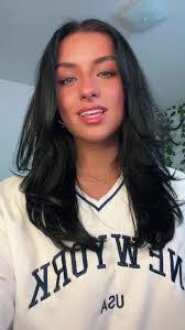 Bailey Weaver's Instagram, Twitter & Facebook