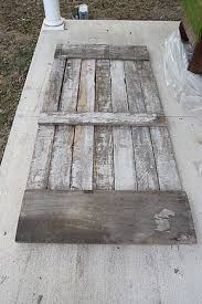 Instructions Sur La Facon De Faire Une Porte Coulissante Avec Palettes Porte Coulissante Porte Diy Porte Coulissante Exterieure