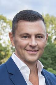 Jeffrey Moran's Instagram, Twitter & Facebook