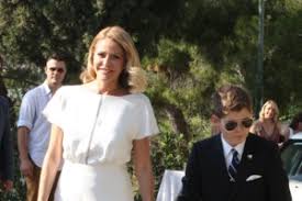 Η τζένη (πολυξένη) μπαλατσινού ( θεσσαλονίκη, 2 νοεμβρίου 1970) είναι ελληνίδα παρουσιάστρια και πρώην μοντέλο βραβευμένη ως σταρ ελλάς 1990. H Mpalatsinoy Exei Hdh Tria Paidia Den 8a Mporesei Na Megalwsei Ki Ena People Amp Style Eidhseis