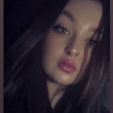 𝔅𝔢𝔱𝔥𝔞𝔫𝔶 𝔍𝔞𝔡𝔢 (@effie7961)