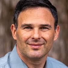 Troy Beard's Instagram, Twitter & Facebook