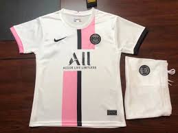 Porque el conjunto bermellón ha cerrado un acuerdo por los próximos cinco años con nike, que se ha encargado de diseñar la primera equipación del equipo. Conjunto De Nino Psg Segunda Equipacion 21 22
