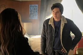 He is best known for his roles in popular 1990s films. Riverdale Staffel 3 Jugheads Mutter Und Schwester Stehen Fest Seht Hier Das Erste Foto