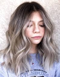Wunderschone Haarfarbe Frisuren Haarfarbe Hairstyles Kapsel Wunderschone Xtenismata Zachisok Priches Ash Brown Hair Color Ash Hair Color Ash Brown Hair