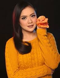 Emma maembong & chacha maembong. Biodata Syainie Aida Shuhaimi Adik Eira Syazira Pelakon Drama Nasi Kerabu Untuk Che Abe Iluminasi