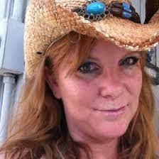 Jodi Scholl's Instagram, Twitter & Facebook