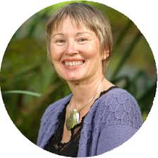 Lorna Eastman's Instagram, Twitter & Facebook