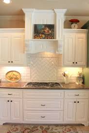 Interesting Biscuit Subway Tile Backsplash And Copper Quartzite Subway Backs Kitchen Backsplash Designs Trendy Kitchen Backsplash Backsplash For White Cabinets