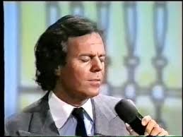 Julio Iglesias Amor Amor Amor Grupo Como Ser Feliz Na Terceira Idade Https Www Facebook Com Groups C S F N T I Latin Music Dance Music Singer