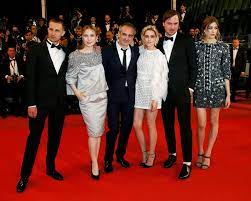 Hamlet trailer hd (schaubühne berlin). Lars Eidinger Starportrat News Bilder Gala De