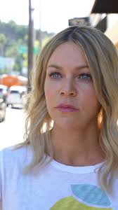 I was just doing my daily battle against an inflatable tube when  @kaitlinolson arrived to show me the correct technique...⁣, ⁣, ⁣⁣Shot by my  boy @matthew.fich⁣⁣, ⁣⁣, My lovely gal @brittany_shear & ...