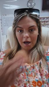 That nail transition 💅 #nails #nailscheck #orange #longnails  #ballinonnabudget