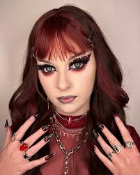 Leah Sapp's Instagram, Twitter & Facebook