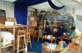 Maybe you would like to learn more about one of these? Tergoda Produk Kerajinan Limbah Jati Pakis Pengunjung Expo Rela Antre Dapatkan Barang Hingga Tiga Bulan Malangtimes