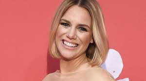 RTL-Moderatorin Sandra Kuhn: Nach der Geburt ihres Sohnes: Sie meldet sich  aus dem Krankenhaus