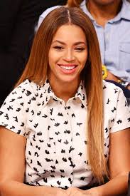 Swept backwards front with curly hair: 80 Best Beyonce Hairstyles Of All Time Beyonce S Evolving Hair Looks