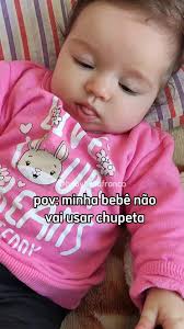 🤡 Seu bebê também chupa o dedo do pé? #meme #bebe #baby #chupeta #ma...