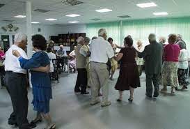 Memoria, atentia, capaciatatea de a face scenarii si de anticipa, concentrarea si puterea de intelegere, toate sunt stimulate cand facem cunostinta copiilor cu literatura. Clubul Seniorilor Sector 4 Exista Viata Si Dupa Pensionare Sectorul 4 Live