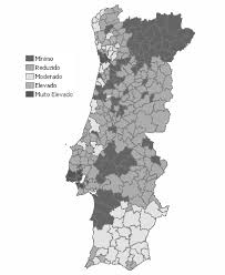 Os avisos vermelhos por vento forte e precipitação intensa vigoraram em 9 distritos até às 03h da manhã do dia de hoje. Https Www Uc Pt Fluc Nicif Riscos Documentacao Territorium T18 Artg Luis Sa Pdf