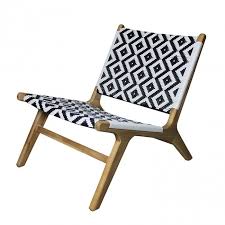 We stock the complete premium range of garden furniture, from outdoor dining tables and outdoor chairs to full weather outdoor lounges, coffee tables, sun beds, umbrellas and even colorful outdoor scatters. Pin On Balcony