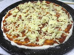 Kedua en hanafi kamari dan kak nasha dari sweetheart recipe.yang ajar buat doh dan pizza base. Cara Mudah Buat Doh Pizza Homemade Tanpa Uli