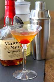 Ginger Gold Rush Cocktail Recipe Fruity Cocktails Cocktail Recipes Cocktail Ingredients